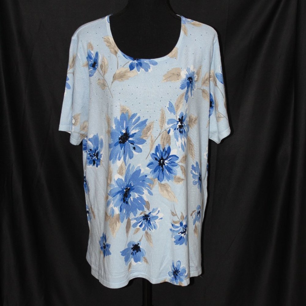 C. D. Daniels Knit Pale Blue Top with Blue Flowers